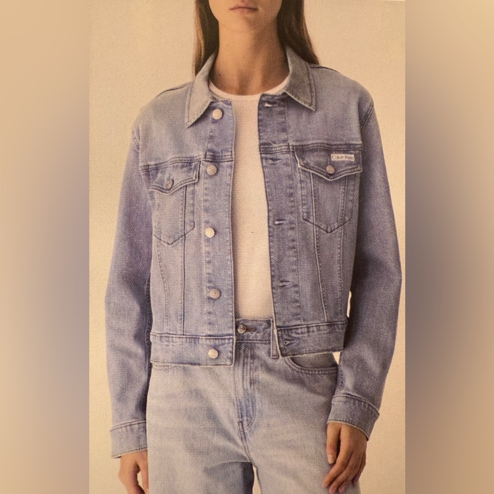 NWT Calvin Klein Classic Trucker Jacket (Light Bay)
